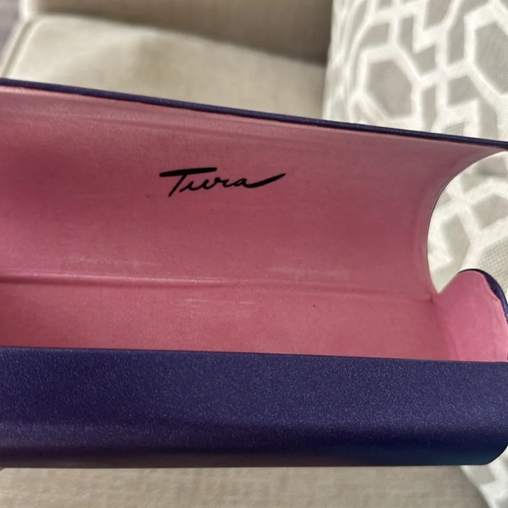 Tura glass boxes